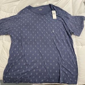 American Eagle. Brand new t-shirt.